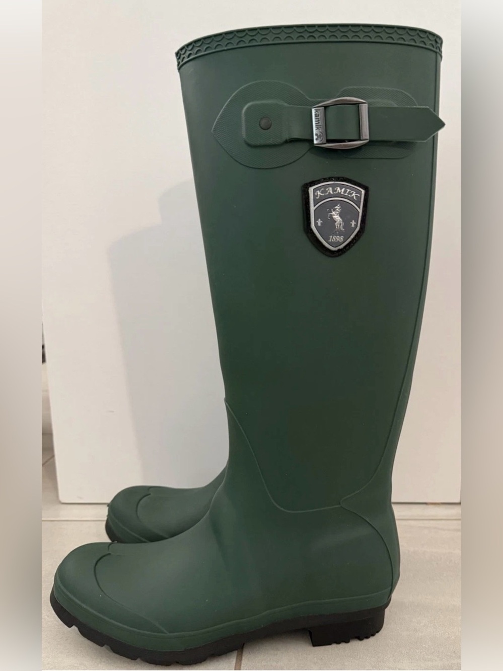 Kamik Size 8 Forest Green Waterproof Rubber Rain Boots NWT Made in Canada